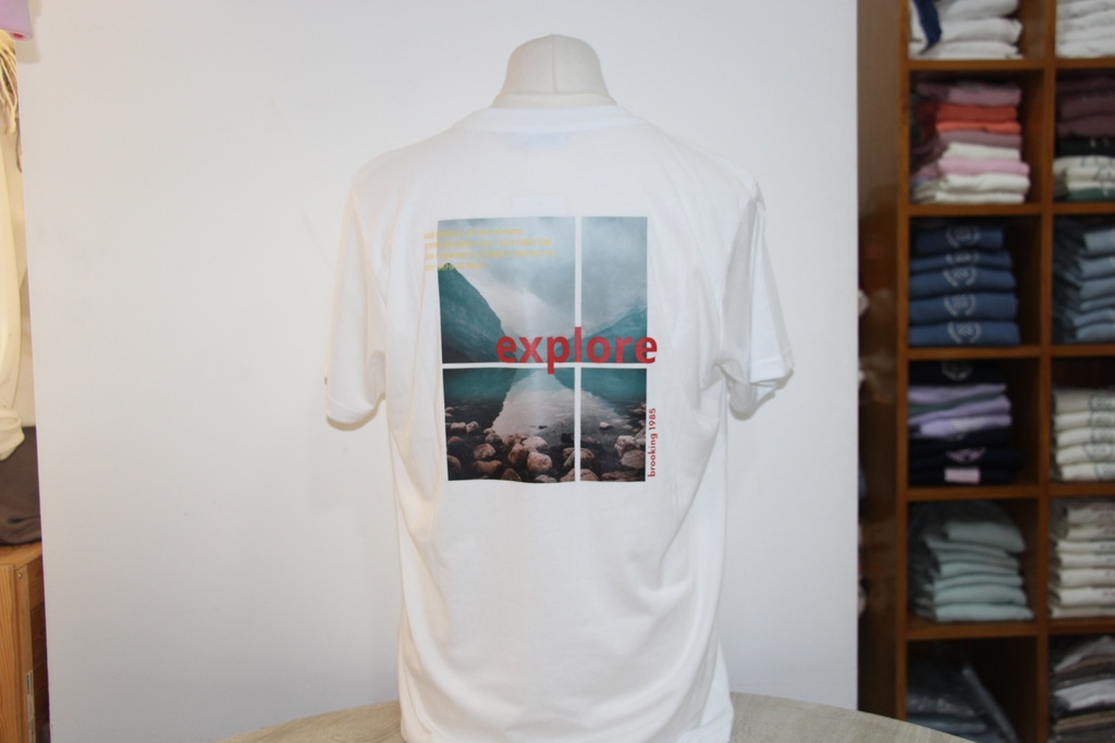T-shirt Brooking "Explore Landscape" Branca