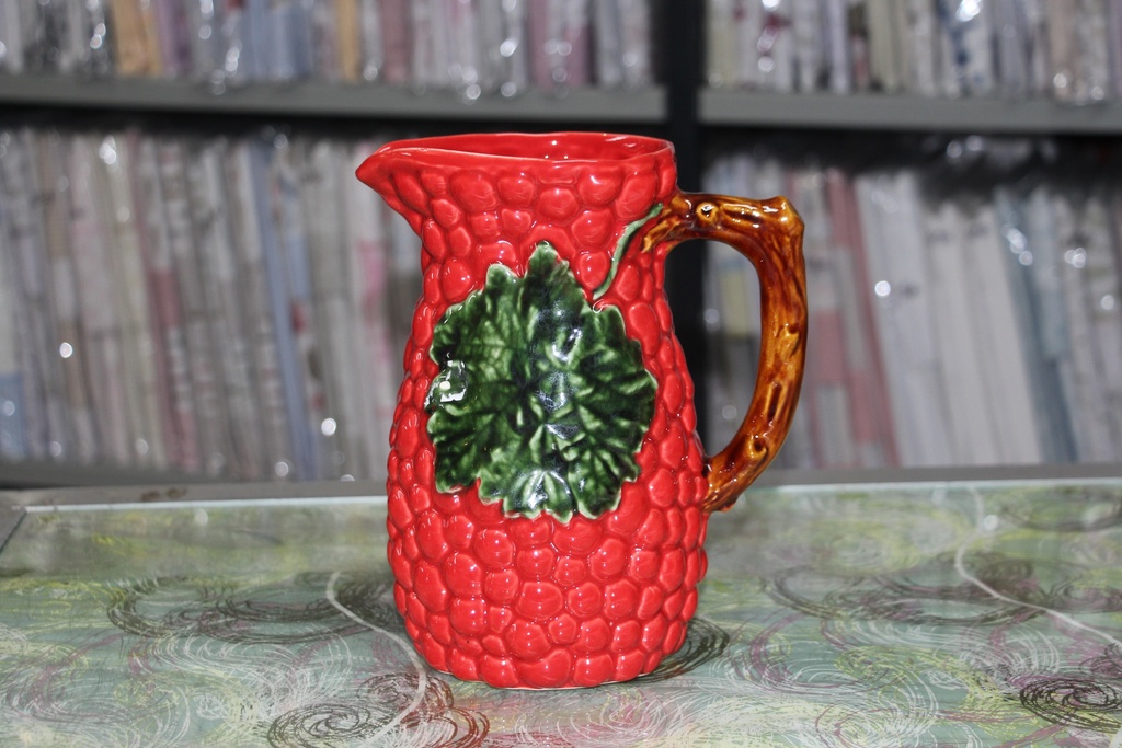 Jarro de Cerâmica em Formato de Cacho de Uvas – Vermelho Rubi