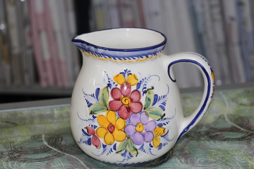 Jarro Bojudo em Cerâmica com Decoração Floral