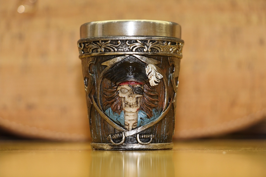 Copo de Shot Gótico – Pirata Caveira