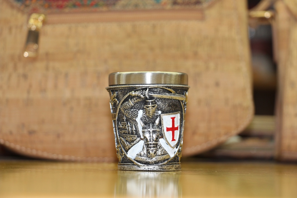 Copo de Shot Medieval – Cavaleiro Templário a Cavalo