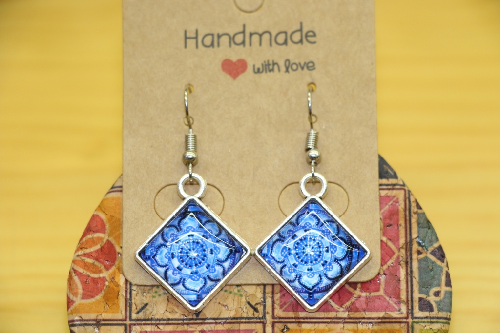 Brincos de Cabochão Quadrados – Mandala Azul Índigo