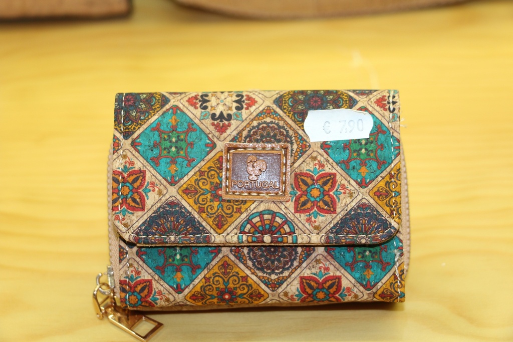 Porta-Moedas em Cortiça – Padrão Étnico e Galo de Barcelos