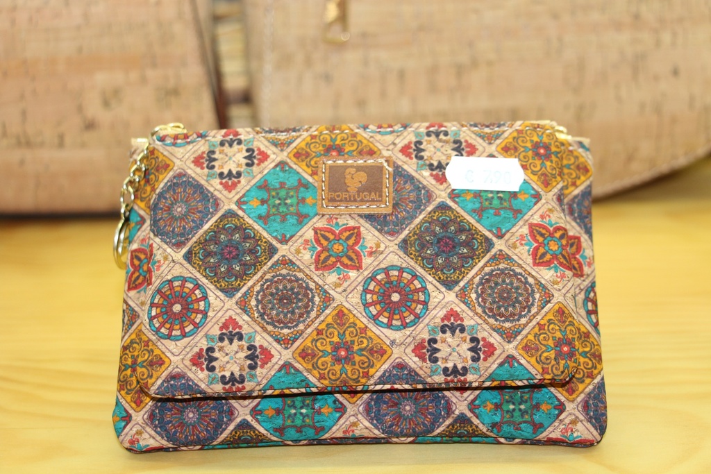 Bolsa de Mão Dupla em Cortiça – Padrão Mosaico e Galo de Barcelos