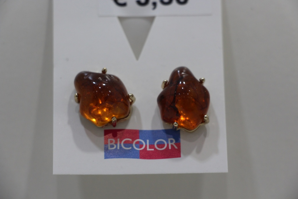 Brincos de Pressão "Bicolor" – Pedras Orgânicas de Resina Âmbar