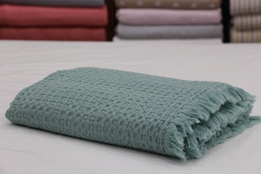 Manta de Algodão Favo de Mel em Verde Água com Franjas