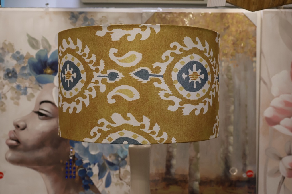 Abajur Cilíndrico com Padrão Étnico "Ikat" Mostarda e Azul