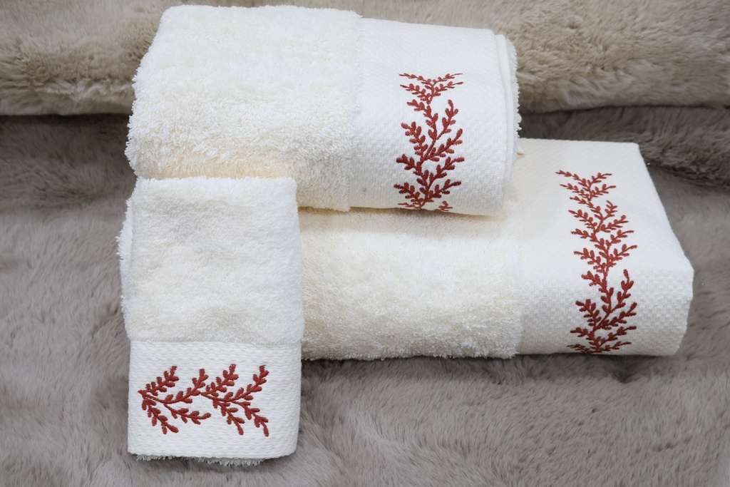 Conjunto de 3 Toalhas de Banho – Branco com Bordado Botânico Terracota