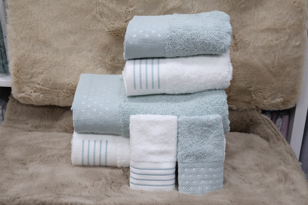 Conjunto de 6 Toalhas de Banho – Verde Água e Branco com Design Geométrico