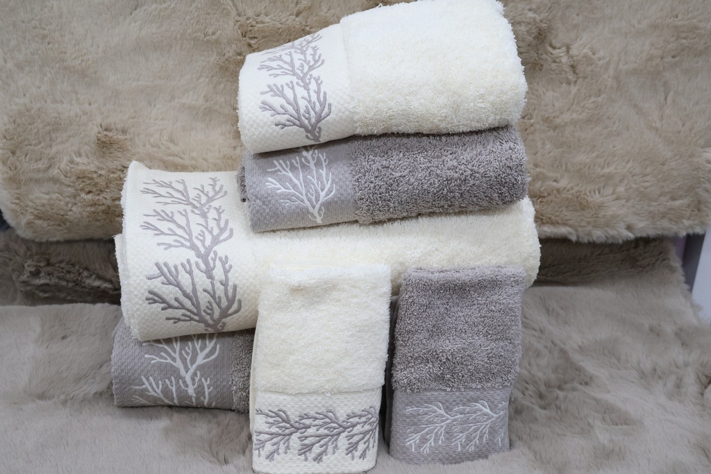 Conjunto de 6 Toalhas de Banho – Cinza e Pérola com Bordado de Corais