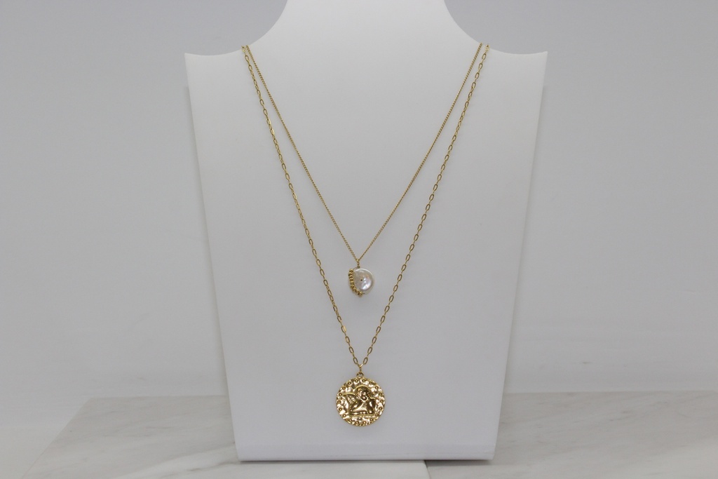 Colar Duplo Dourado com Pérola e Medalha