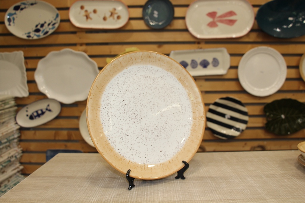 Prato Raso "Salpicado" com Borda Bege