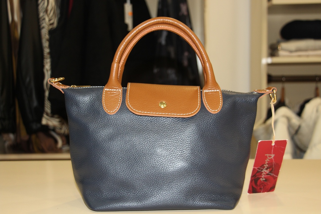 Mala Grande em pele azul escura