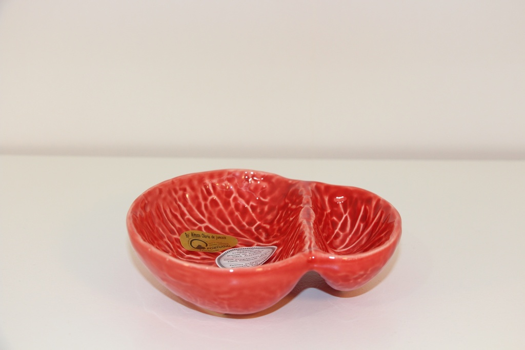 Petisqueira em cerâmica vermelha com divisória e relevo de folha