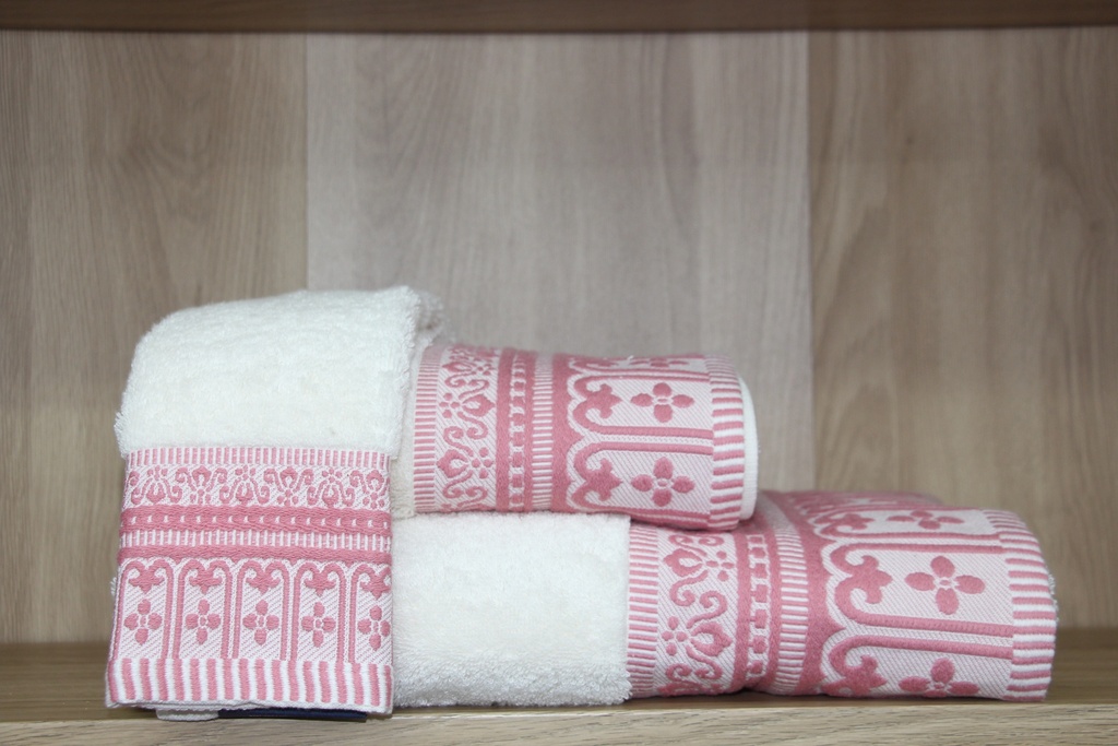 Jogo de Toalhas com Barra Jacquard Floral Rosa