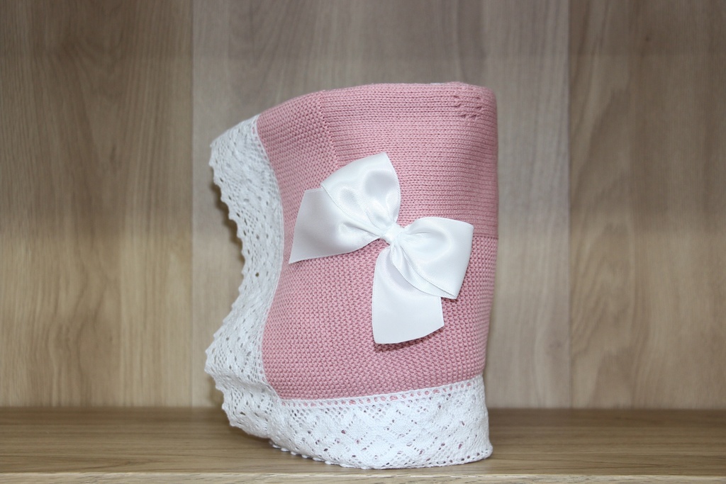 Manta de Tricô Infantil Rosa Rosé com Renda