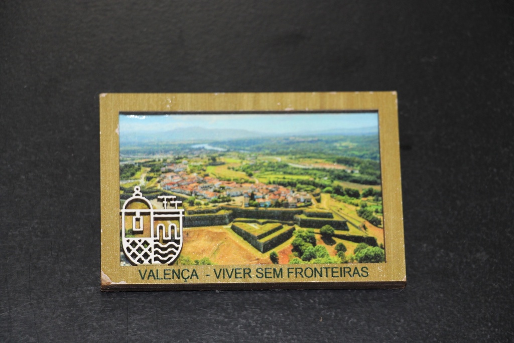 Iman de Frigorífico Panorâmico Valença - Viver Sem Fronteiras