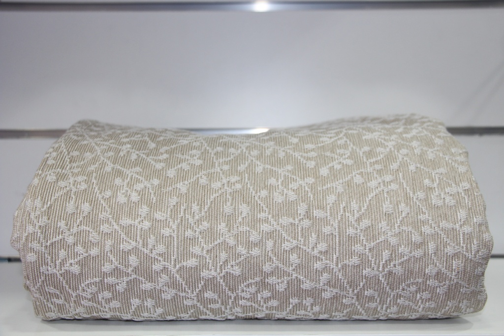 Edredão Jacquard com Padrão Floral Bege