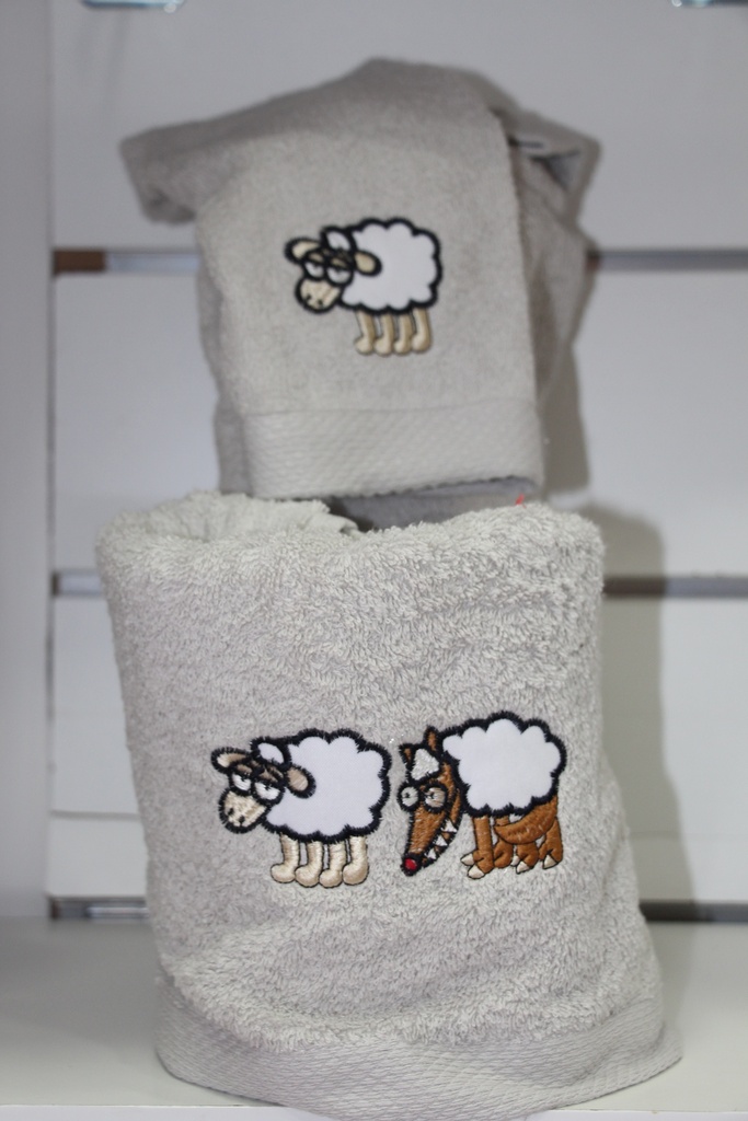 Conjunto de Toalhas Cinzento Claro com Bordado Divertido de Ovelha e Lobo