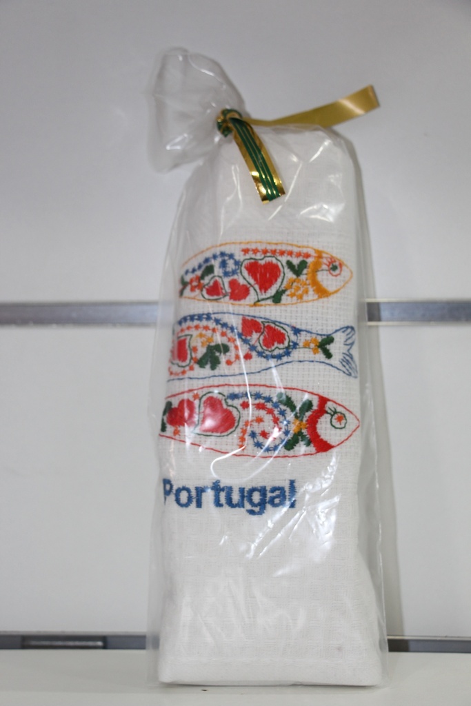 Pano Tradicional Branco com Bordado de Sardinhas