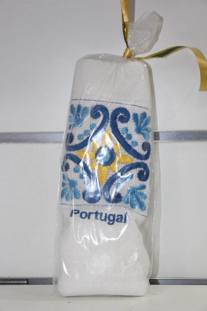 Pano Tradicional Branco com Bordado de Azulejo Português