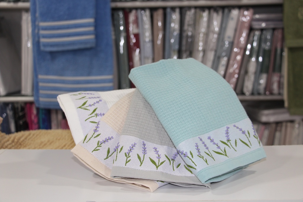 Conjunto de Panos Texturizados com Bordado de Lavanda