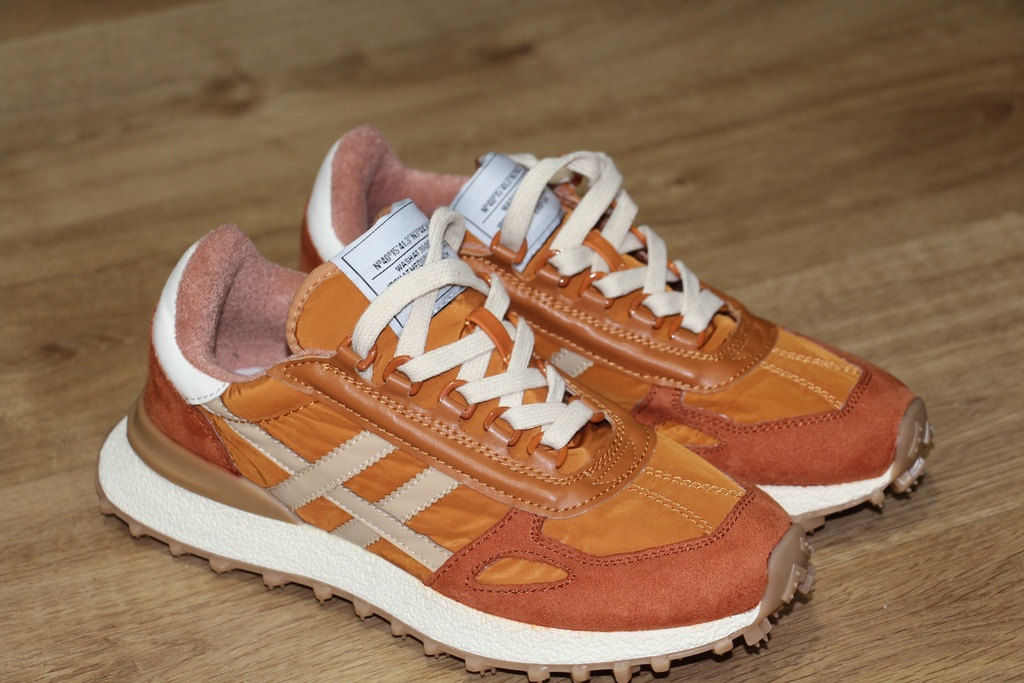 Sapatilhas Retro Running em Tons de Ocre e Terracota
