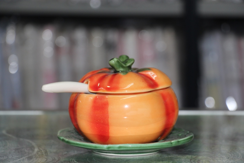 Açucareiro de Cerâmica em Formato de Abóbora com Colher e Pires