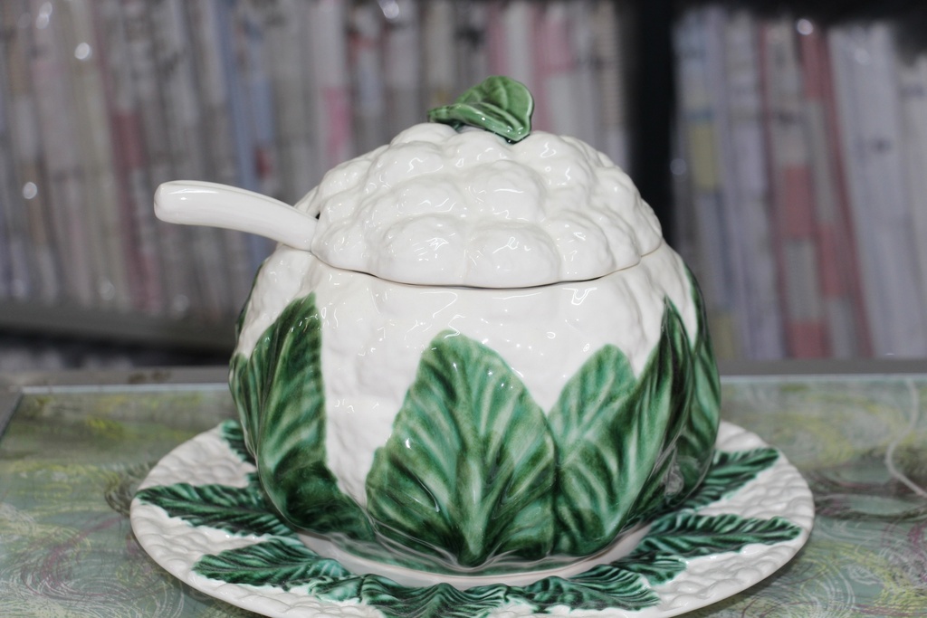 Açucareiro de Cerâmica em Formato de Couve-Flor com Colher e Pires