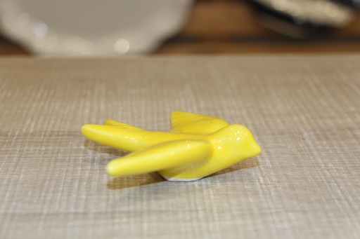 Andorinha Pequena Amarela